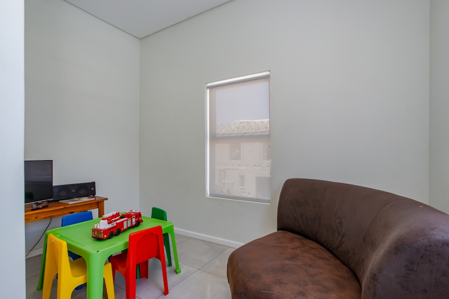 3 Bedroom Property for Sale in Mountain Crest Private Estate Western Cape